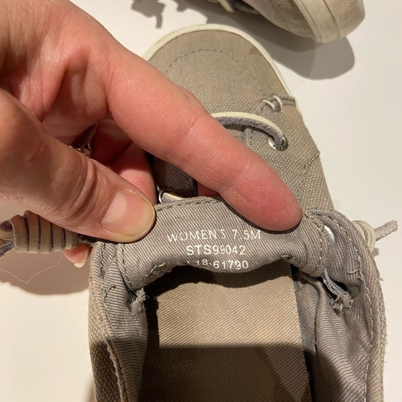 Sherry Topsiders deck / runner shoe - Picture 6 of 7